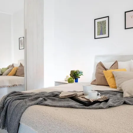 Sweet Home In Laterano-2